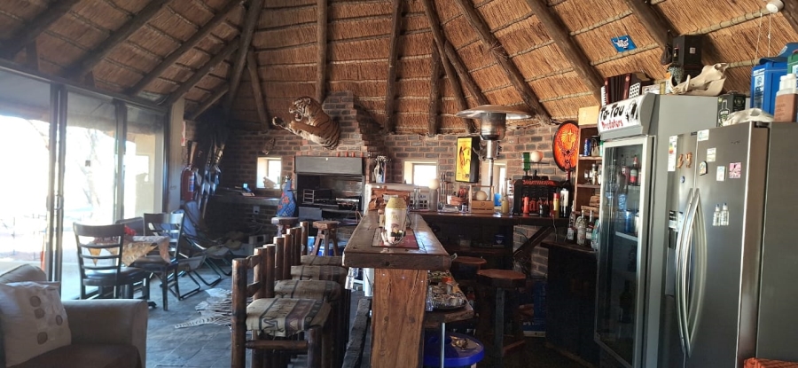 6 Bedroom Property for Sale in Zeerust North West